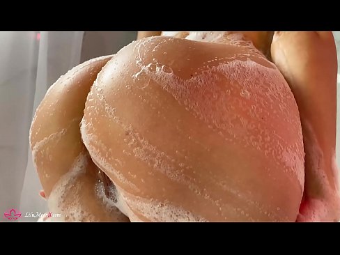 ❤️ Brineta masturbira macu vibratorom do intenzivnog orgazma pod tušem ❤️❌ Porno na hr.pornoxlxx.ru ❌❤