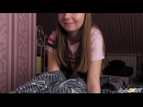 ❤️ Blondie duboko siše svog BFF-a i dobiva spermu u usta ❤️❌ Porno na hr.pornoxlxx.ru ❌❤